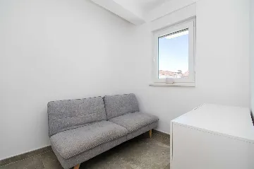 1-Bedroom Apartment in Srima (Up to 3 Guests)