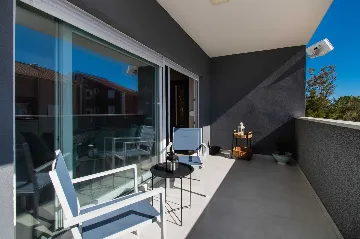 1-Bedroom Apartment in Srima (Up to 3 Guests)