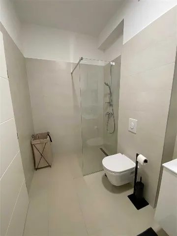 2-Bedroom Apartment in Vodice with Balcony