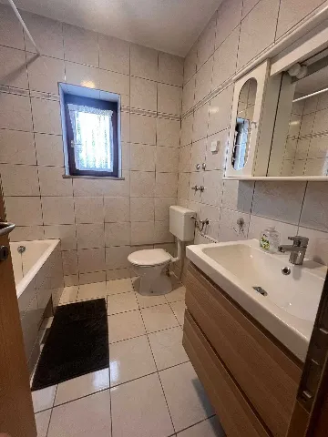 2-Bedroom Apartment in Vodice for Up to 4