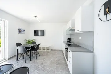 1-Bedroom Apartment in Srima for Up to 4 Guests