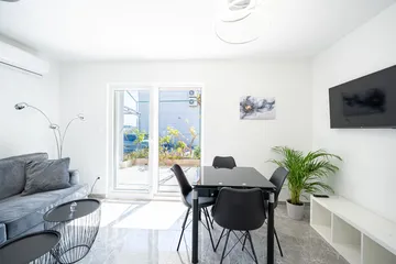 1-Bedroom Apartment in Srima for Up to 4 Guests