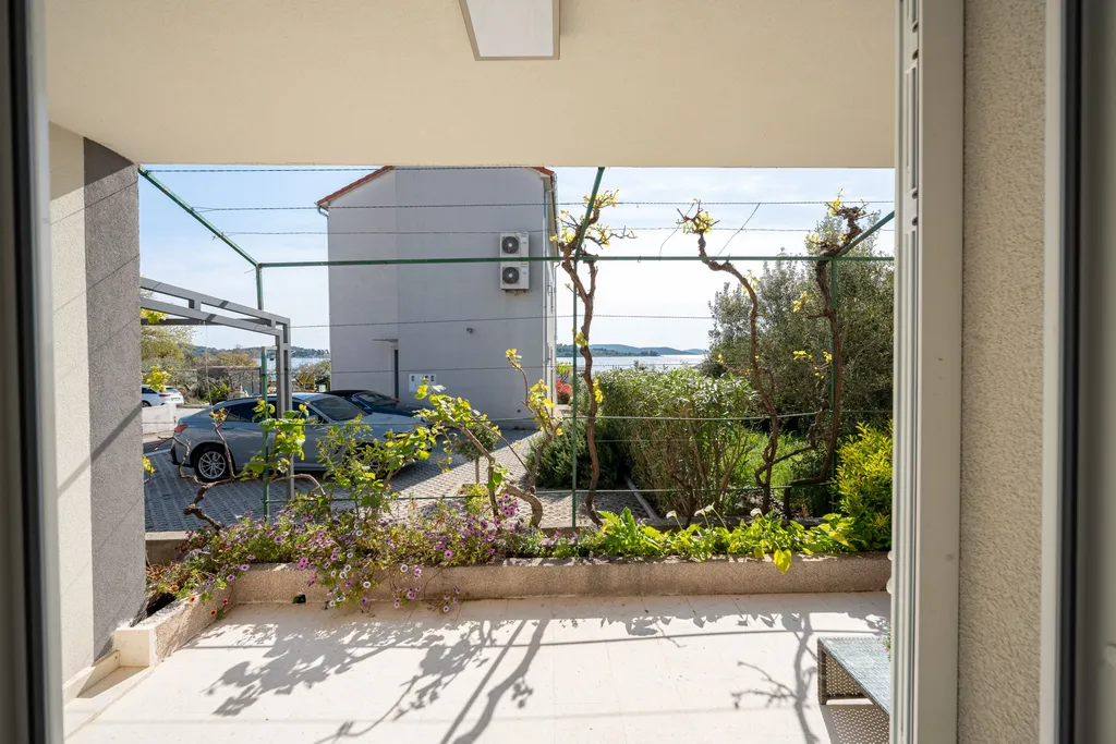 1-Bedroom Apartment in Srima for Up to 4 Guests