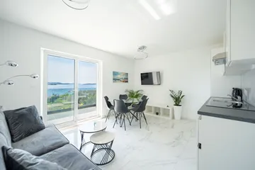 Srima 1-Bedroom Apartment for up to 4 Guests