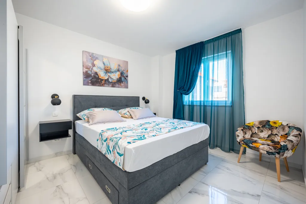 Srima 1-Bedroom Apartment for up to 4 Guests
