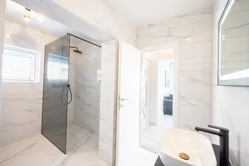 Srima 1-Bedroom Apartment for up to 4 Guests