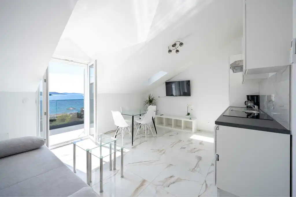 One-Bedroom Apartment for Up to 4 in Srima