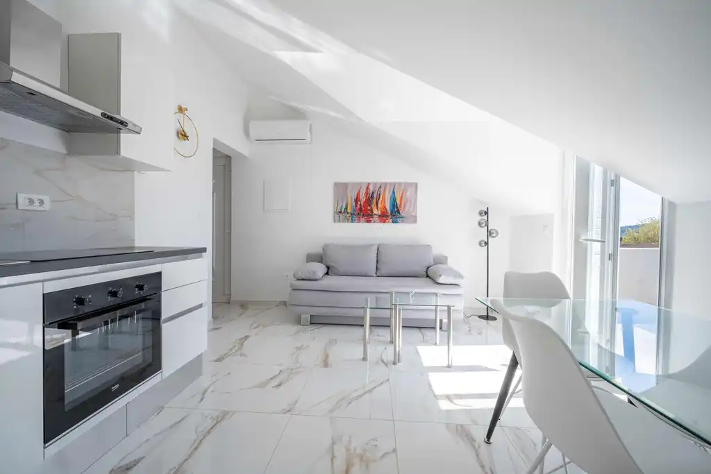 One-Bedroom Apartment for Up to 4 in Srima