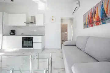 One-Bedroom Apartment for Up to 4 in Srima