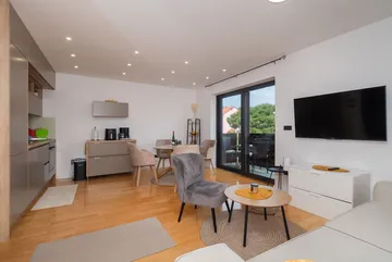 Two-Bedroom Apartment in Vodice for Solo Stays