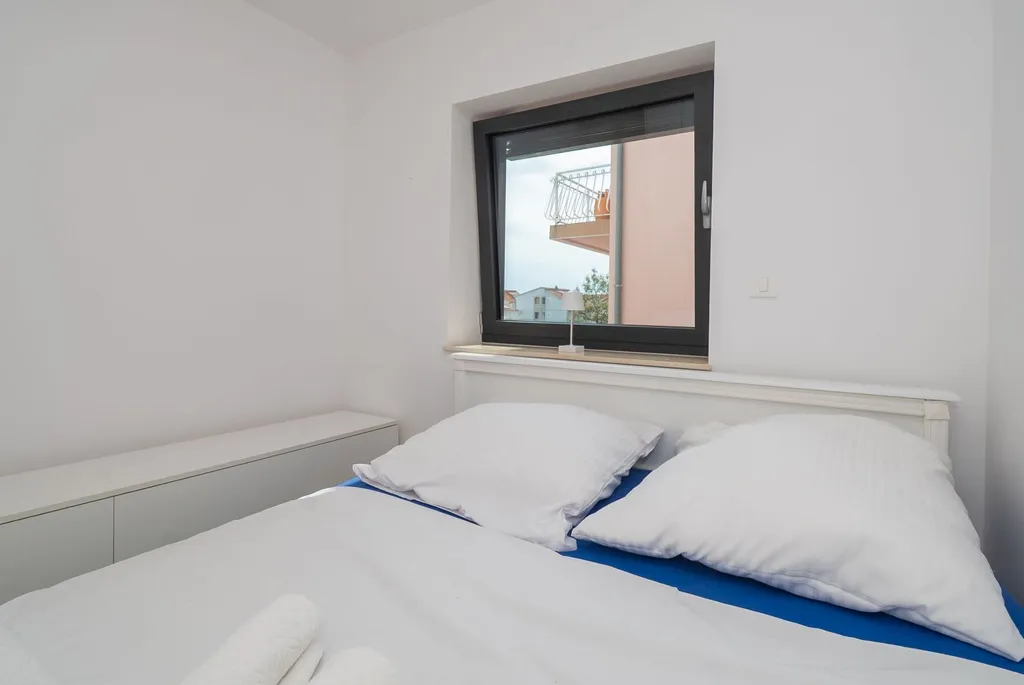 Two-Bedroom Apartment in Vodice for Solo Stays