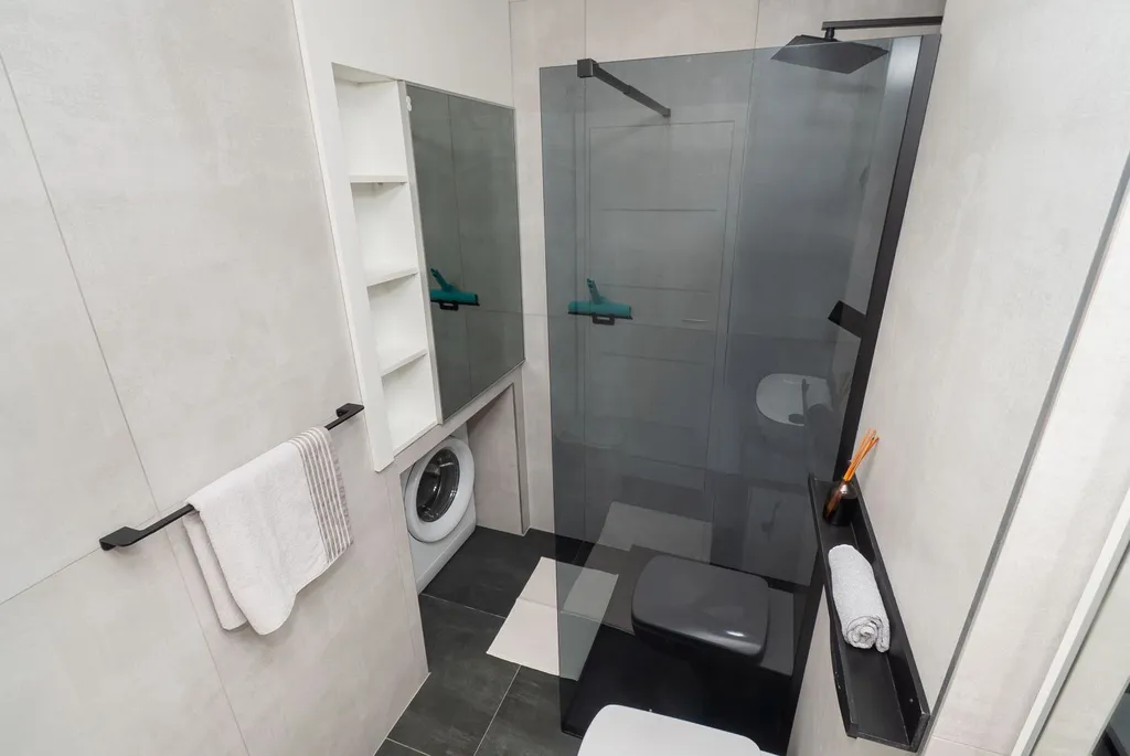 Two-Bedroom Apartment in Vodice for Solo Stays