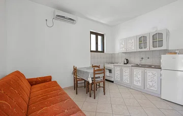 Apartment in Vodice with Sea View and Free Parking