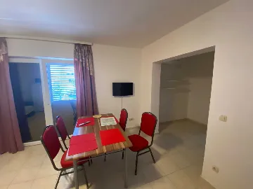 Vodice 1-Bedroom Apartment for up to 5