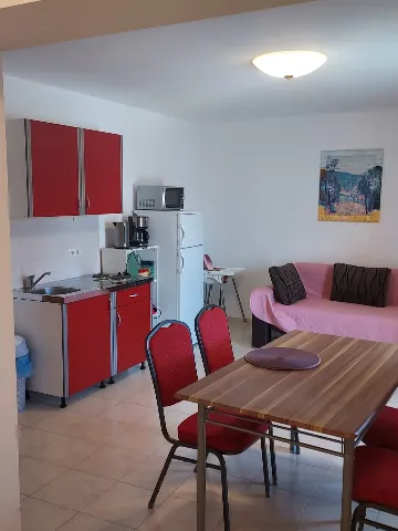 Vodice 1-Bedroom Apartment for up to 5