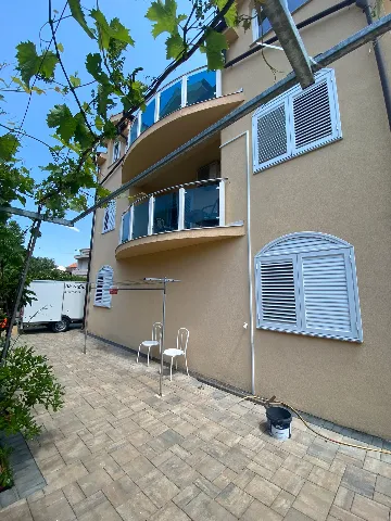 One-Bedroom Apartment in Vodice for Up to 4 Guests
