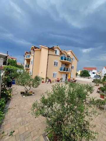 One-Bedroom Apartment in Vodice for Up to 4 Guests