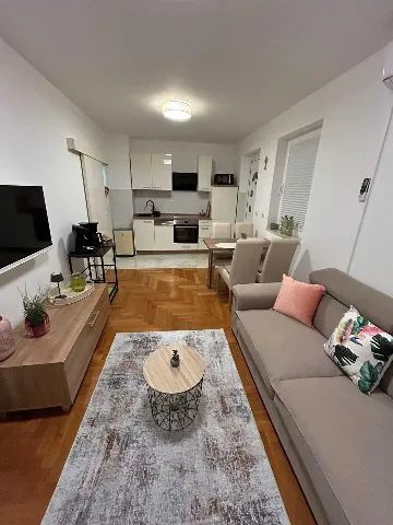 Vodice One-Bedroom Apartment for 1 Guest