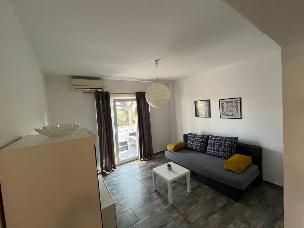 Apartment for 4–5 Guests, 200m to the Beach in Vodice