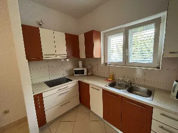 Apartment for 4–5 Guests, 200m to the Beach in Vodice