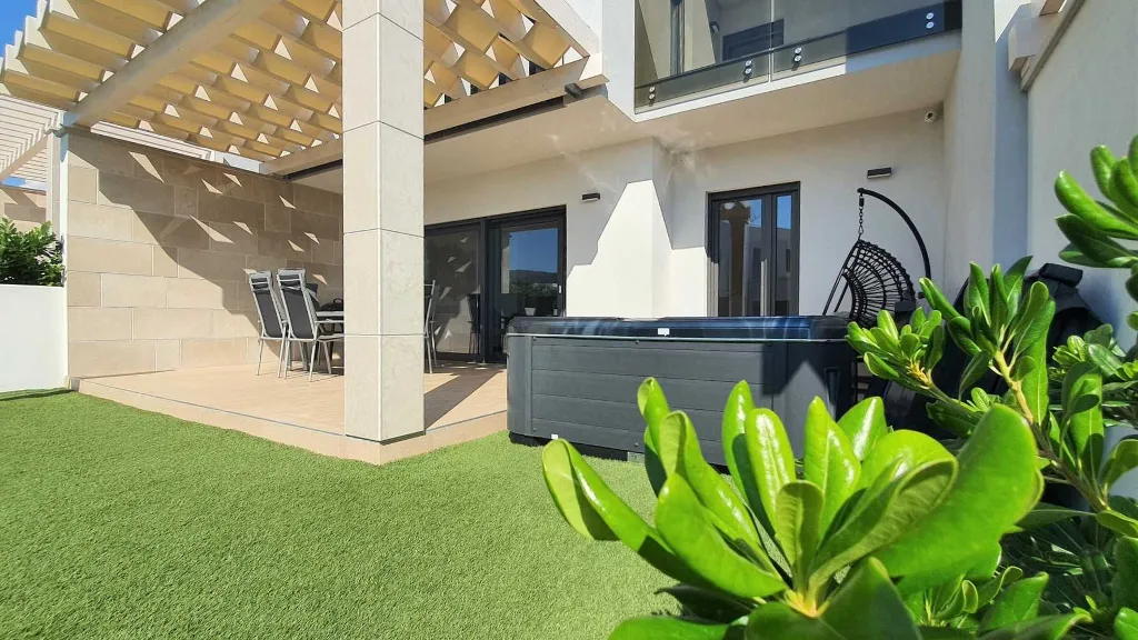 Vodice Villa for Up to 7 Guests with Private Pool