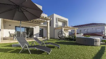 Vodice Villa for Up to 7 Guests with Private Pool