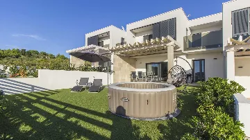 Vodice Villa for Up to 7 Guests with Private Pool