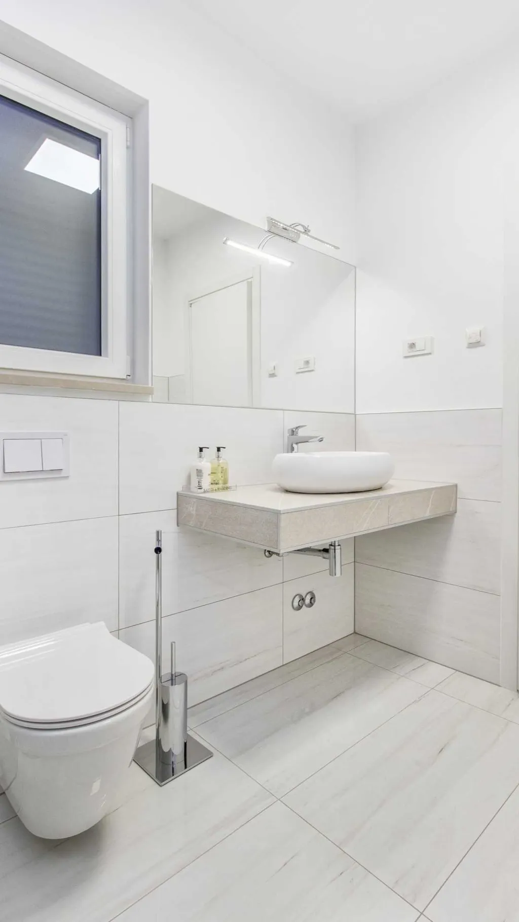 Vodice Villa for Up to 7 Guests with Private Pool