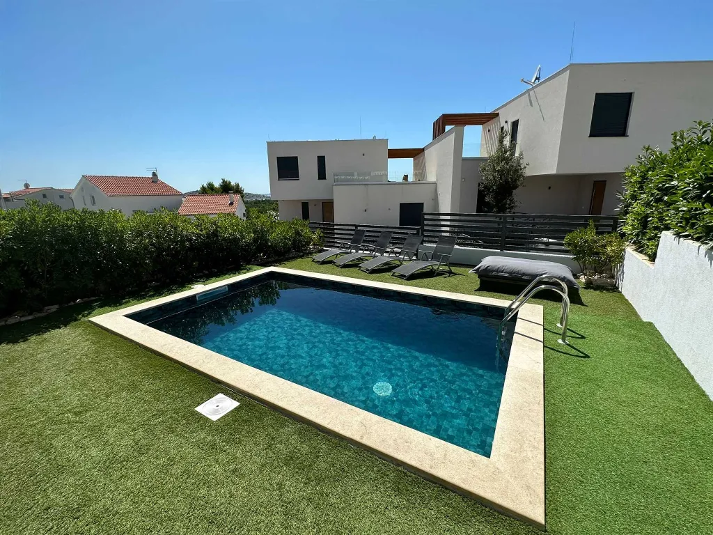 Vodice Villa for Up to 7 Guests with Private Pool