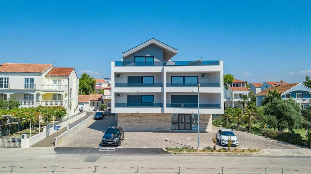 Three-Bedroom Sea View Apartment in Vodice