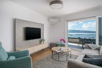 Three-Bedroom Sea View Apartment in Vodice