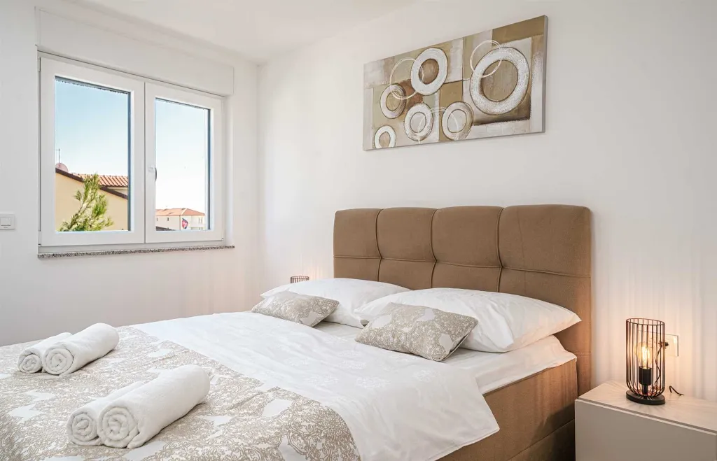 Three-Bedroom Sea View Apartment in Vodice