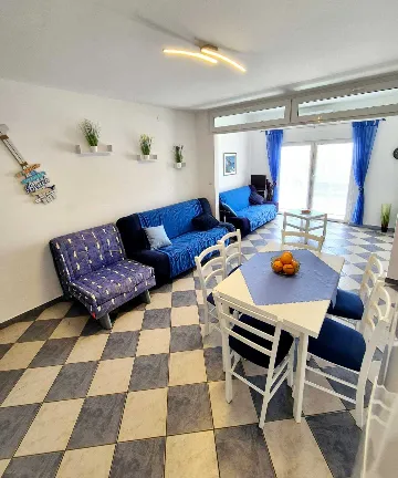 1-Bedroom Apartment in Vodice for Up to 4 Guests