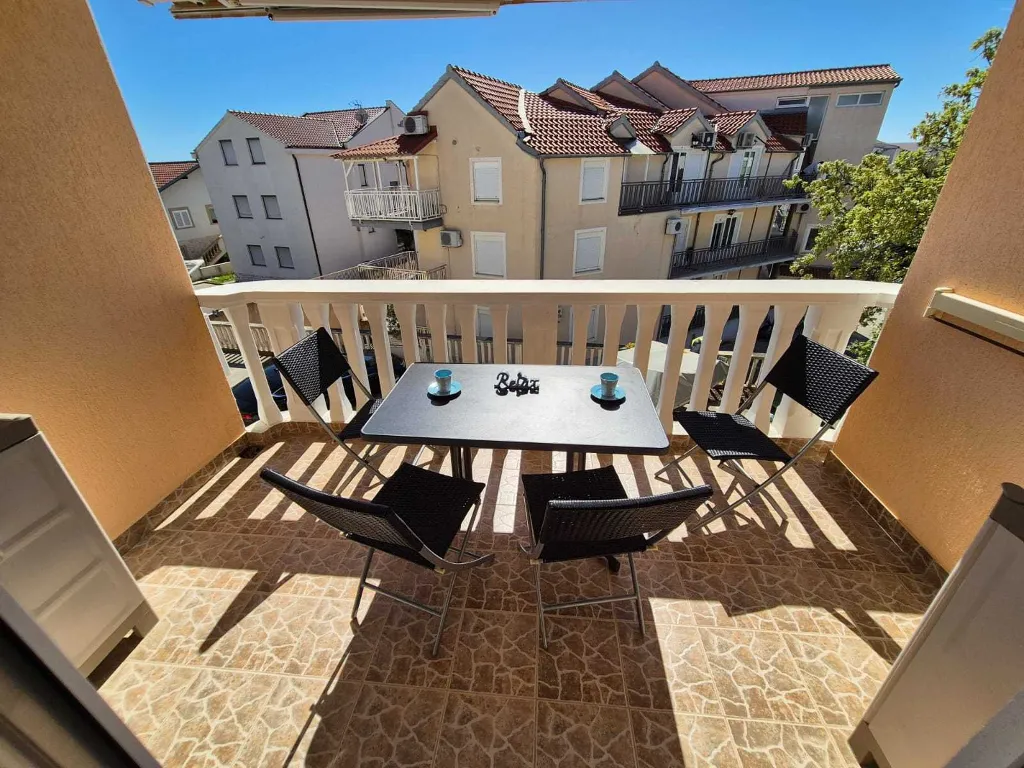 1-Bedroom Apartment in Vodice for Up to 4 Guests