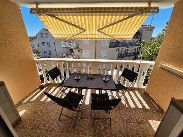 1-Bedroom Apartment in Vodice for Up to 4 Guests