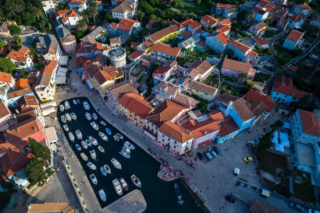 Veli Lošinj Studio for 2 Guests with Sea View