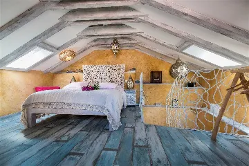 Veli Lošinj Apartment for 2 Guests with Sea & Harbor View