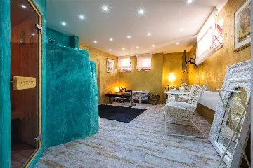 Veli Lošinj Apartment for 2 Guests with Sea & Harbor View