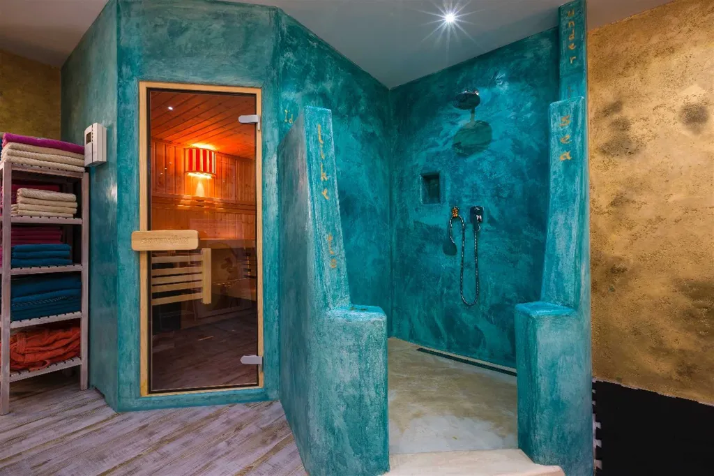 Veli Lošinj Apartment for 2 Guests with Sea & Harbor View