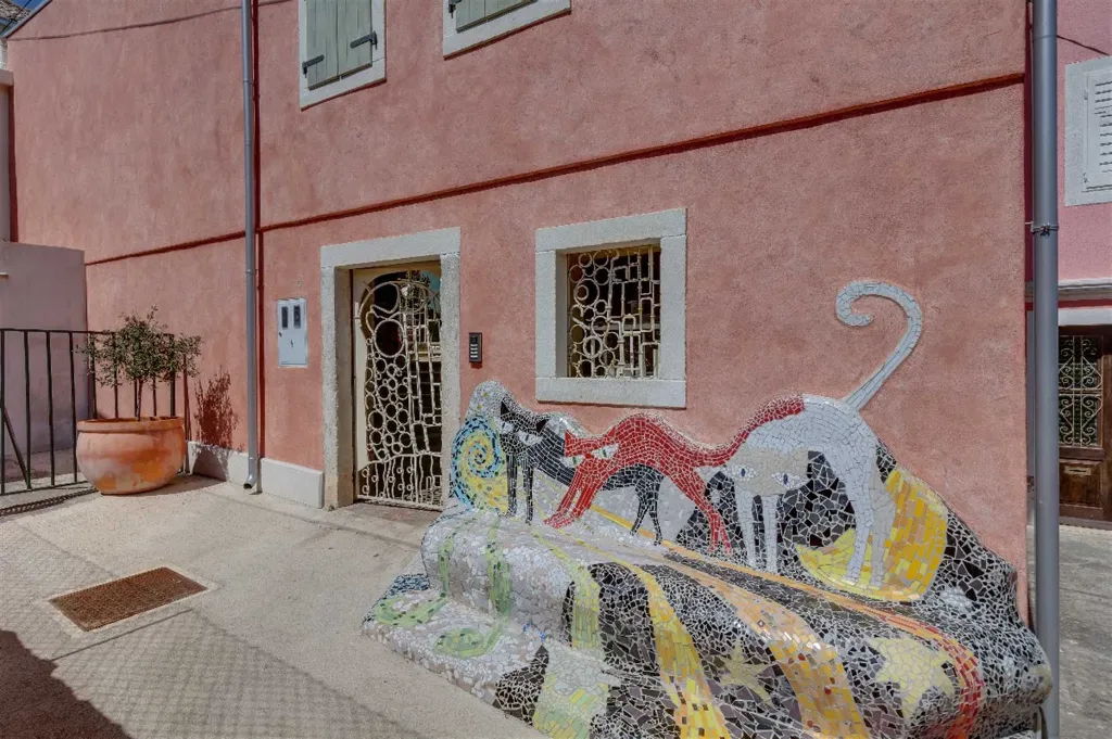 Veli Lošinj Apartment for 2 Guests with Sea & Harbor View