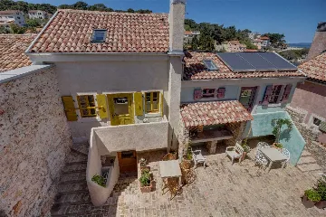 Veli Lošinj Apartment for 2 Guests with Sea & Harbor View