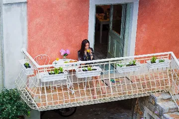 Apartment for 2 in Veli Lošinj with Sea-View Balcony