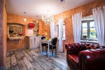 Apartment for 2 in Veli Lošinj with Sea-View Balcony