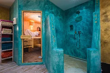 Apartment for 2 in Veli Lošinj with Sea-View Balcony