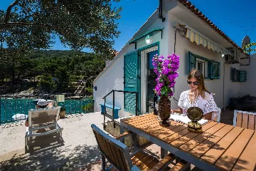 Pet-friendly 2-Bedroom Holiday House in Mali Lošinj
