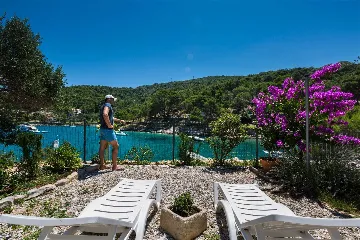 Pet-friendly 2-Bedroom Holiday House in Mali Lošinj