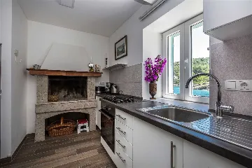 Pet-friendly 2-Bedroom Holiday House in Mali Lošinj