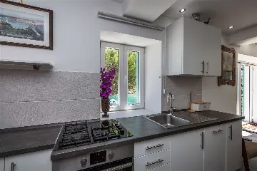 Pet-friendly 2-Bedroom Holiday House in Mali Lošinj