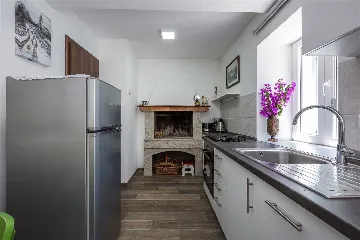 Pet-friendly 2-Bedroom Holiday House in Mali Lošinj
