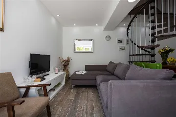 Pet-friendly 2-Bedroom Holiday House in Mali Lošinj